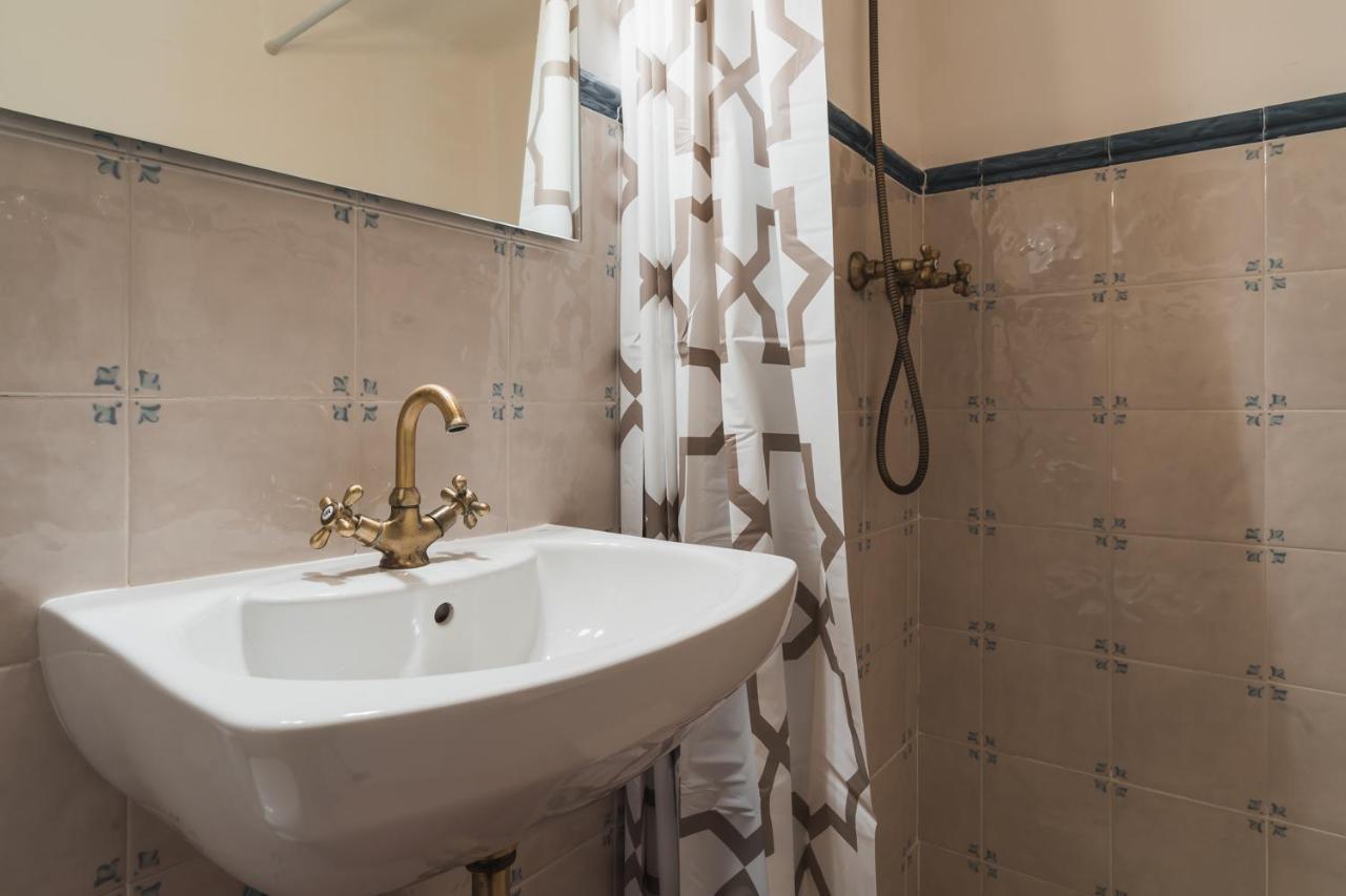 Tuguest Cobertizo Duplex Apartment Granada Buitenkant foto